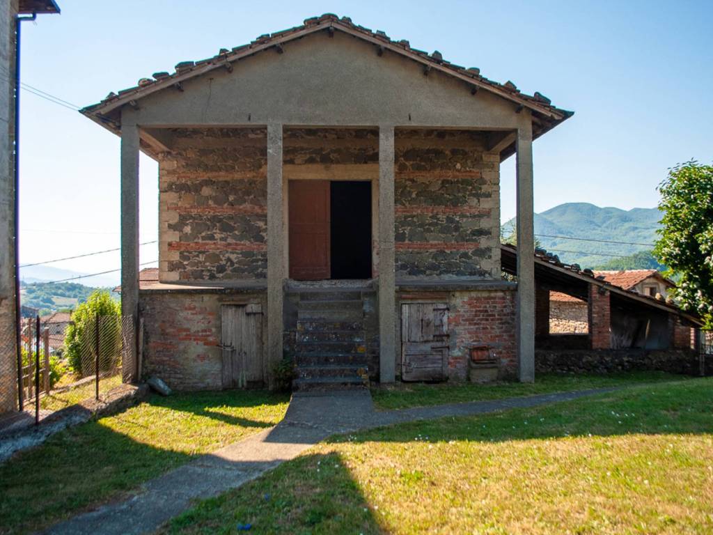 Rustico / casale a Piazza al serchio in Via San Rocco - Foto 2
