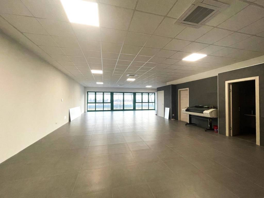 Immobile a Novara in Via dell'Artigianato - Foto 2