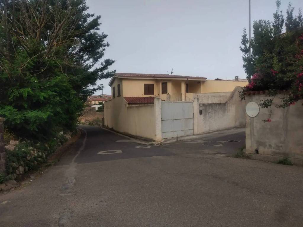 Palazzo / stabile a Tresnuraghes in Via Alfonso Lamarmora - Foto 3