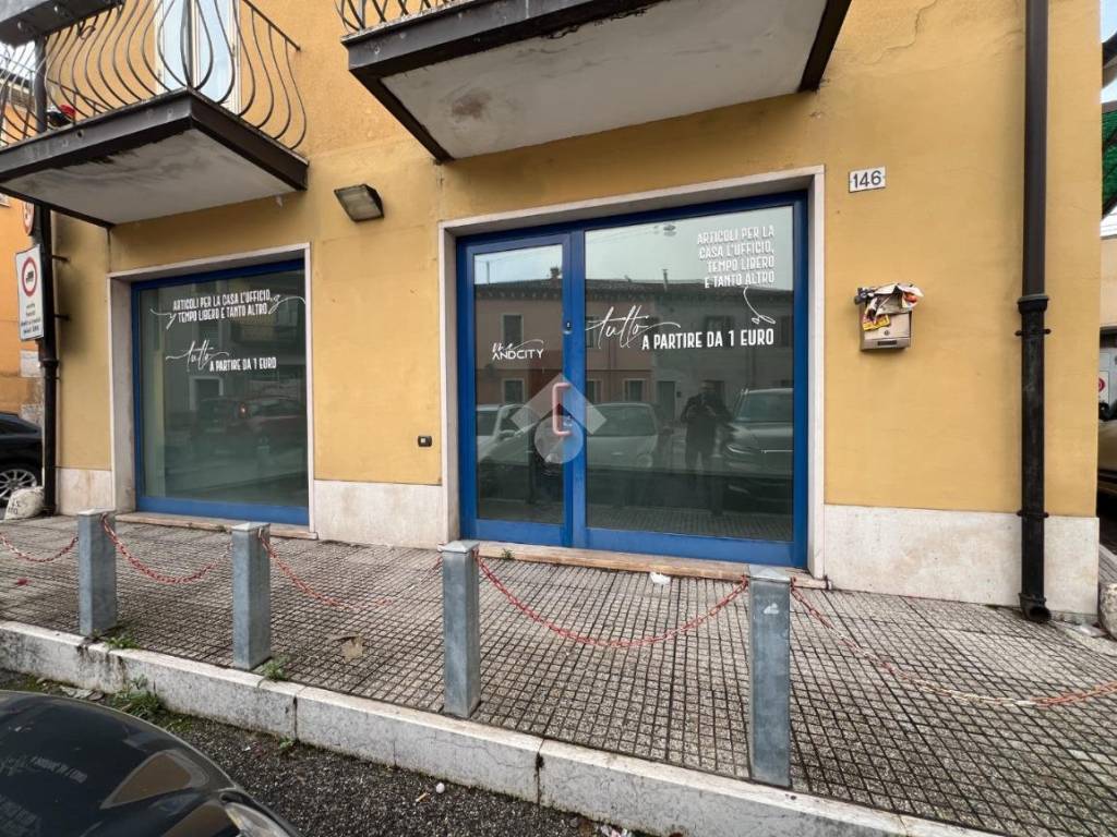 Immobile a Verona in Via belfiore, 146 - Foto 4