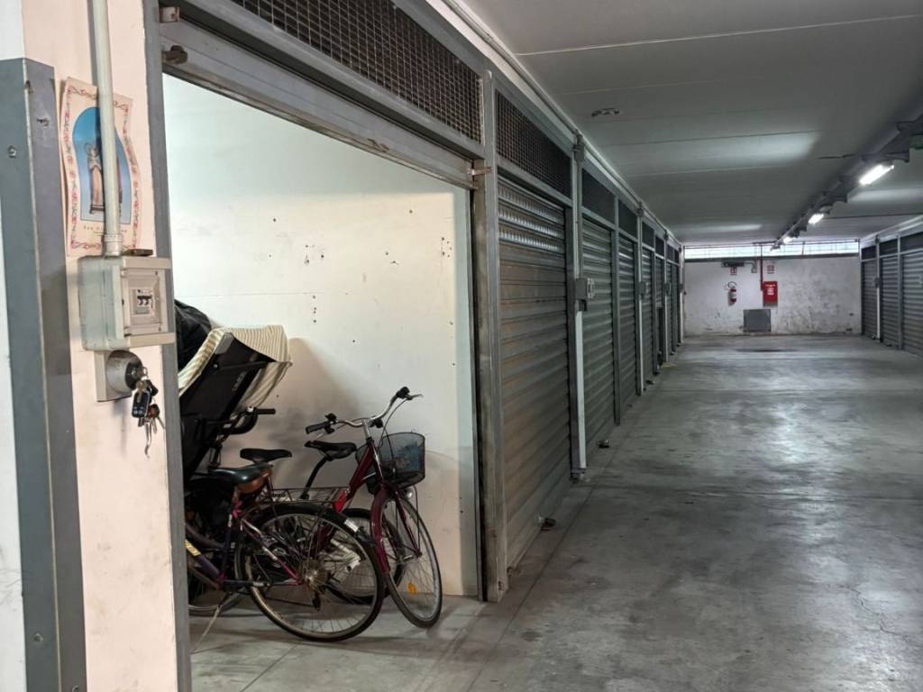 Box / garage a Castellammare di stabia in Via Napoli - Foto 5