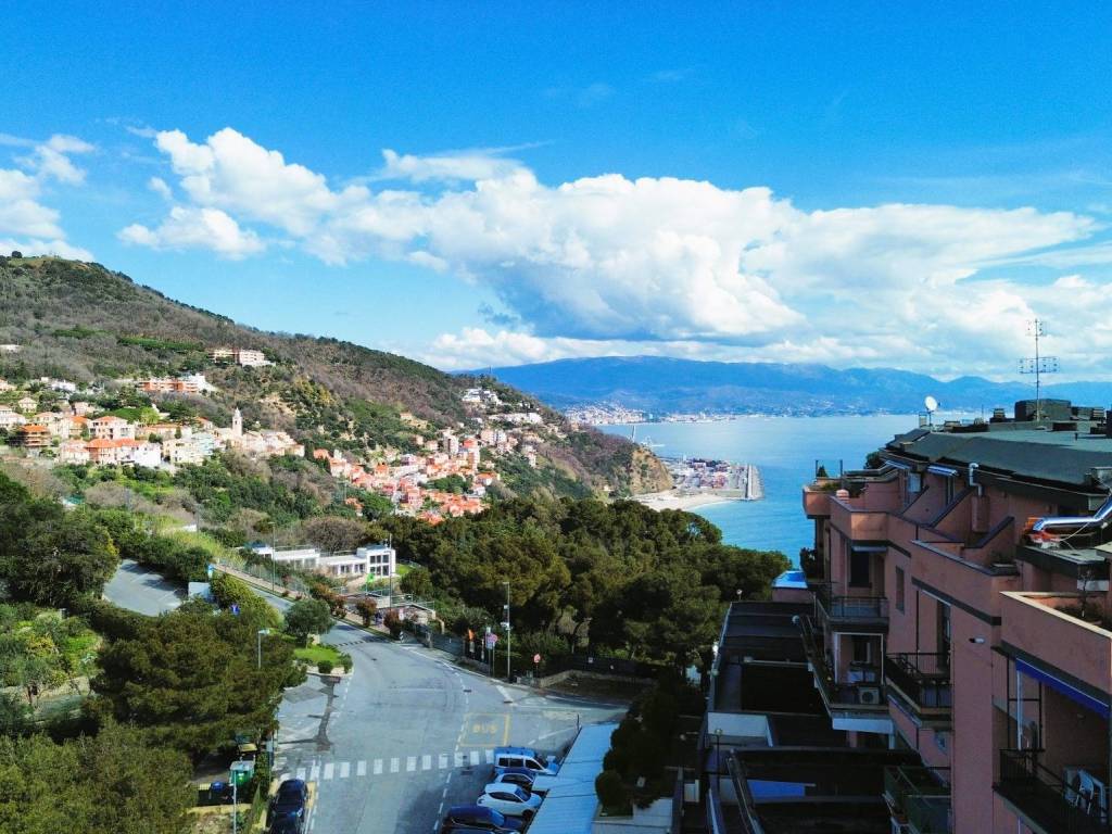 Appartamento a Bergeggi in Via Torre d'Ere - Foto 3
