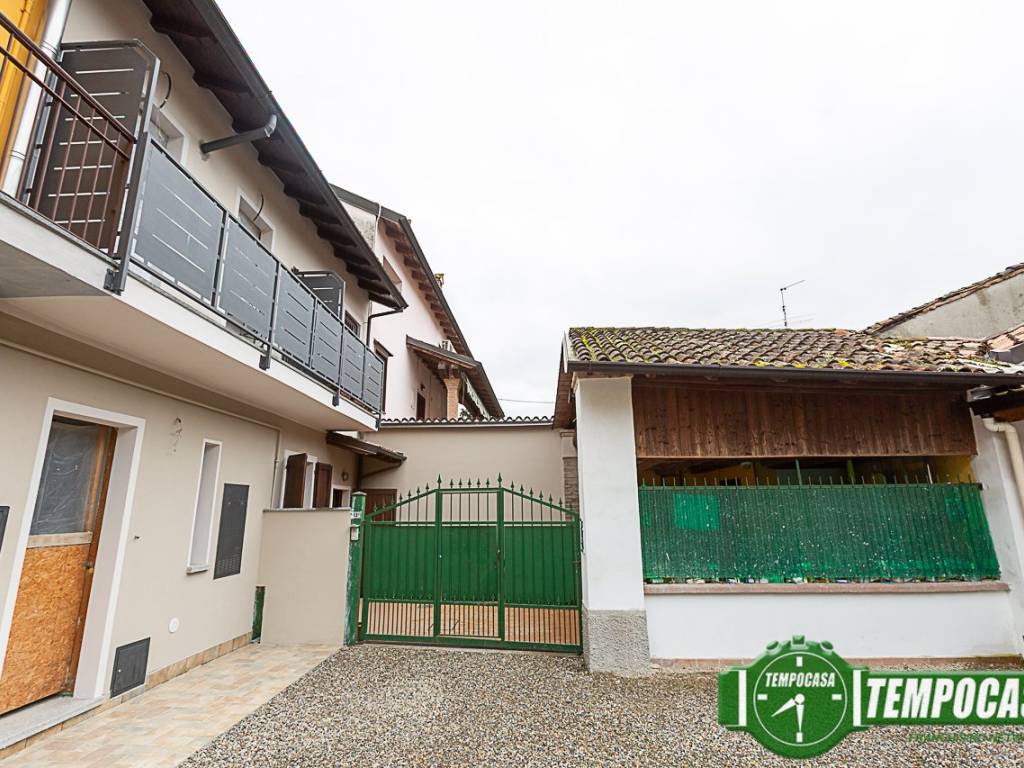 Casa indipendente a Dovera in Via 14 Maggio - Foto 2