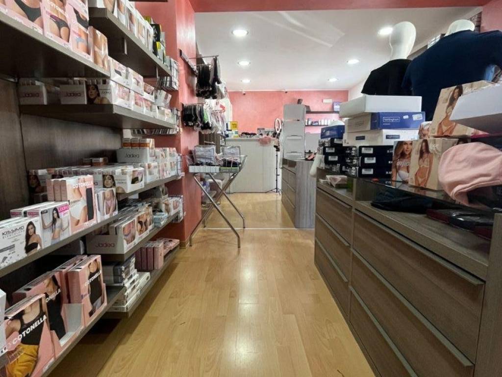 Immobile a Carbonia in Via Santa Barbara - Foto 2