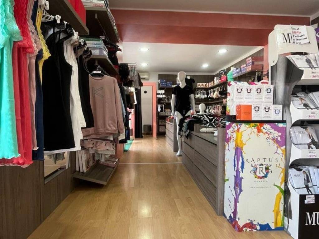 Immobile a Carbonia in Via Santa Barbara - Foto 4