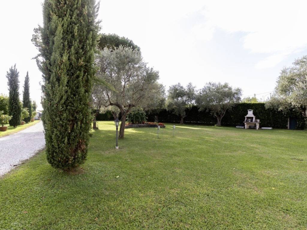 Villa a Pietrasanta in Via Puglie, 35 - Foto 2