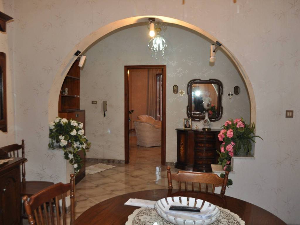 Casa indipendente a Castellammare del golfo in Corso Giuseppe Garibaldi - Foto 2
