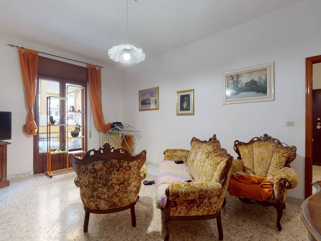 Appartamento a Ceglie messapica in Via Matera, 5 - Foto 5