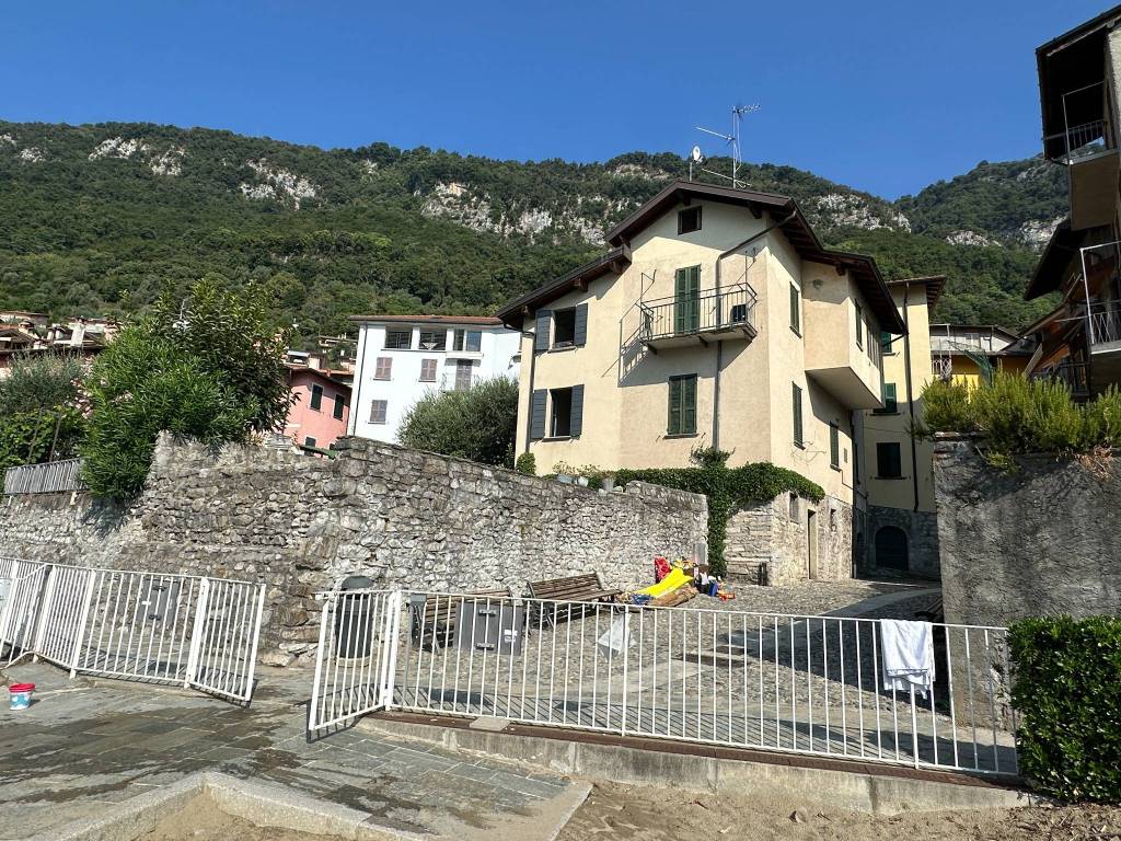 Villa a Sala comacina in Via Vincenzo Puricelli, 2 - Foto 3