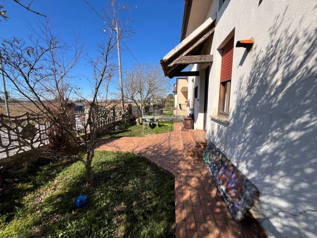 Casa indipendente a San vito al torre in Via Aquileia, 33 - Foto 5