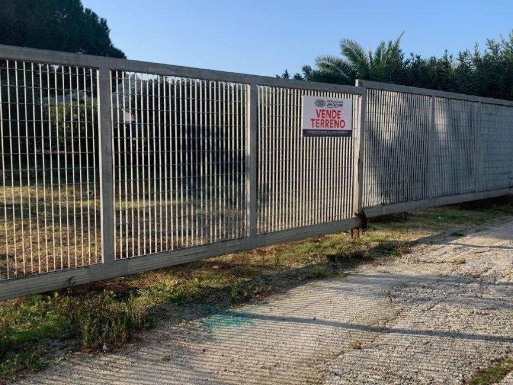 Terreno a Vieste in Località Santa Lucia - Foto 2