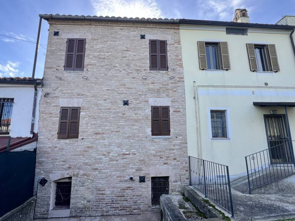 Appartamento a Falerone in Via pozzo - Foto 2