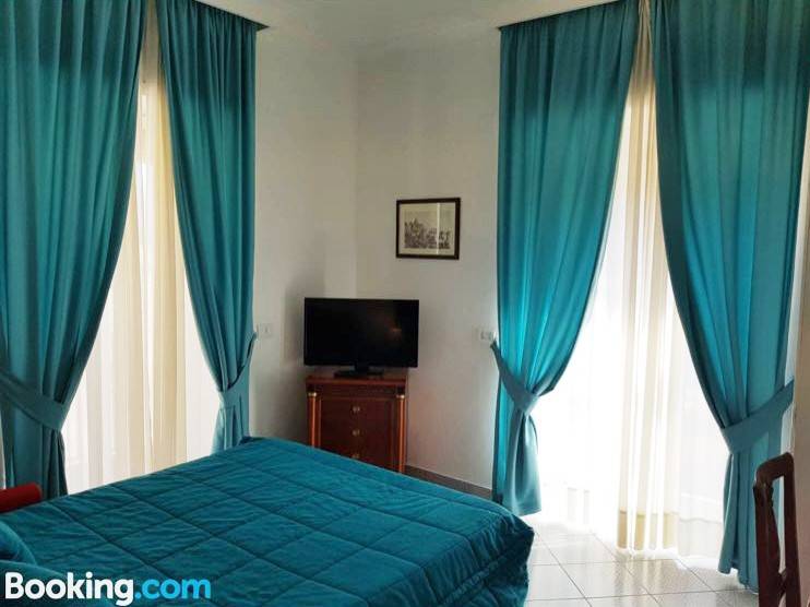 Appartamento a Capri in Strada Provinciale Marina Grande di Capri, 217 - Foto 3