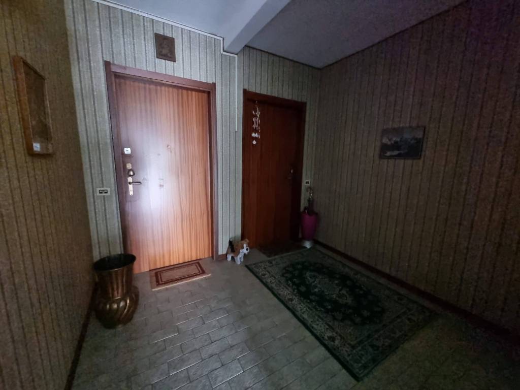 Appartamento a Novara in Via Antonio Calderara - Foto 2