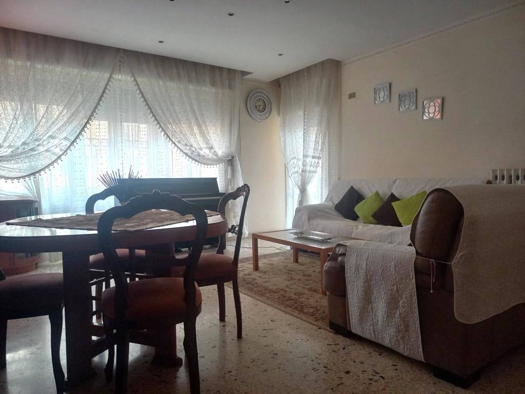 Appartamento a Terni in Via Val d'Aosta, 5 - Foto 2