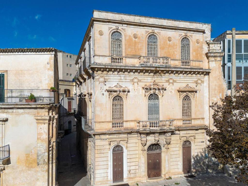 Palazzo / stabile a Scicli in Piazza Italia - Foto 2