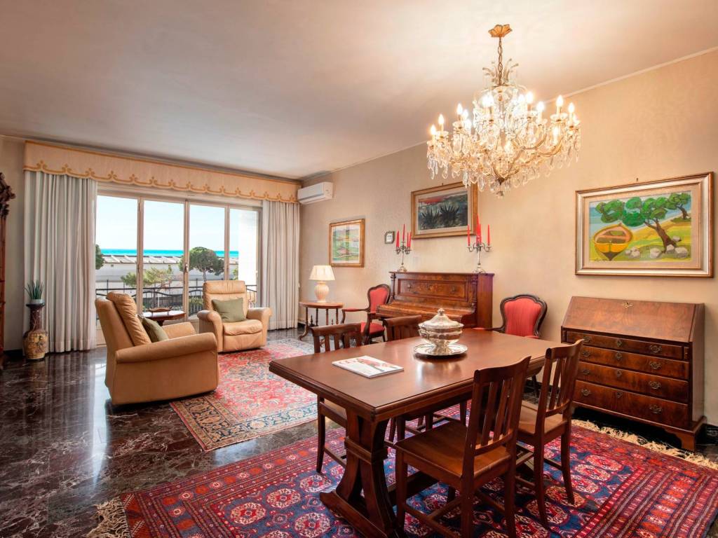 Villa a Cagliari in Via Palermo, 8 - Foto 3