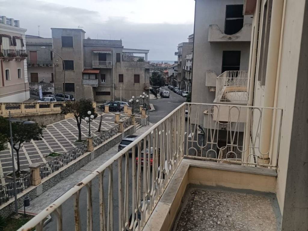 Appartamento a Melito di porto salvo in Via Nazionale - Foto 3