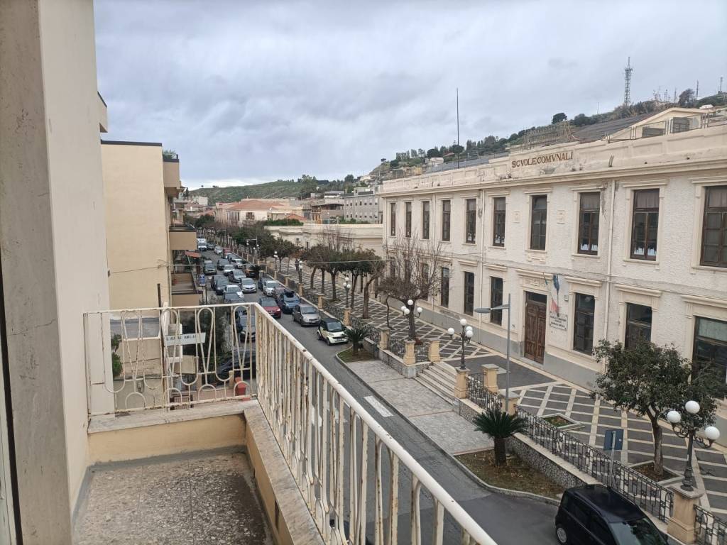 Appartamento a Melito di porto salvo in Via Nazionale - Foto 4