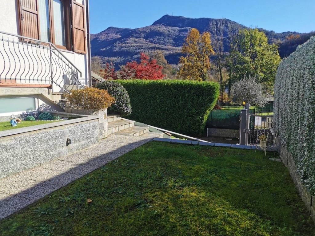 Villa a Cuasso al monte in Via per Besano - Foto 4