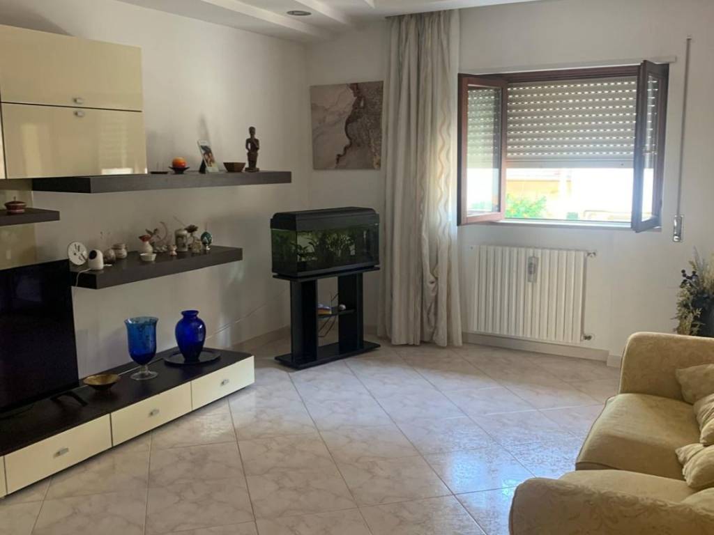 Appartamento a Bisceglie in Via Matteo Renato Imbriani, 284 - Foto 3