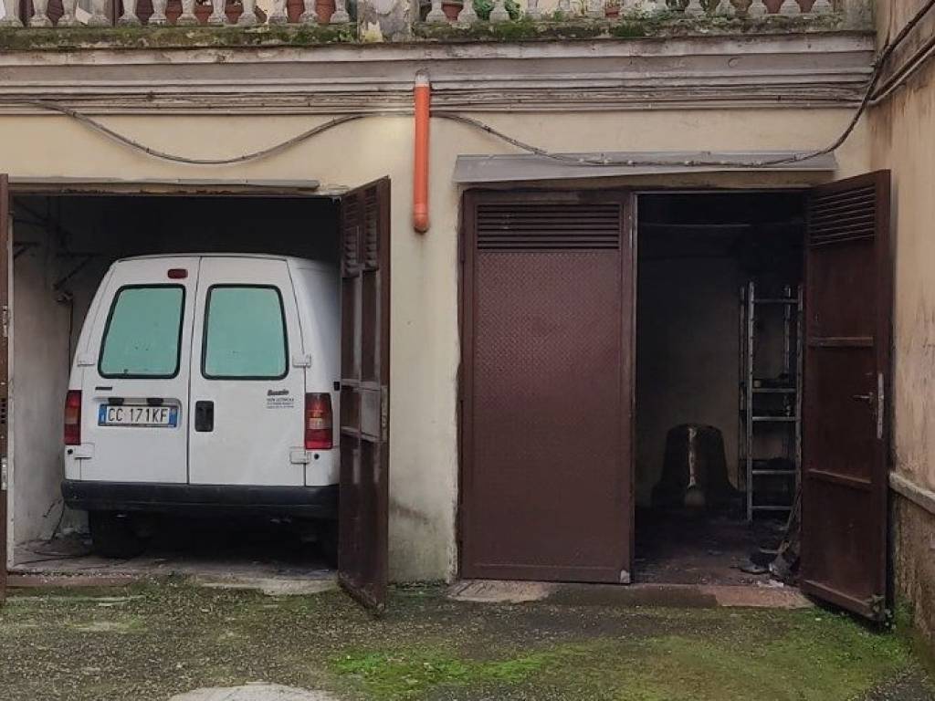 Box / garage a Napoli in Via Santa Maria ai Monti - Foto 2