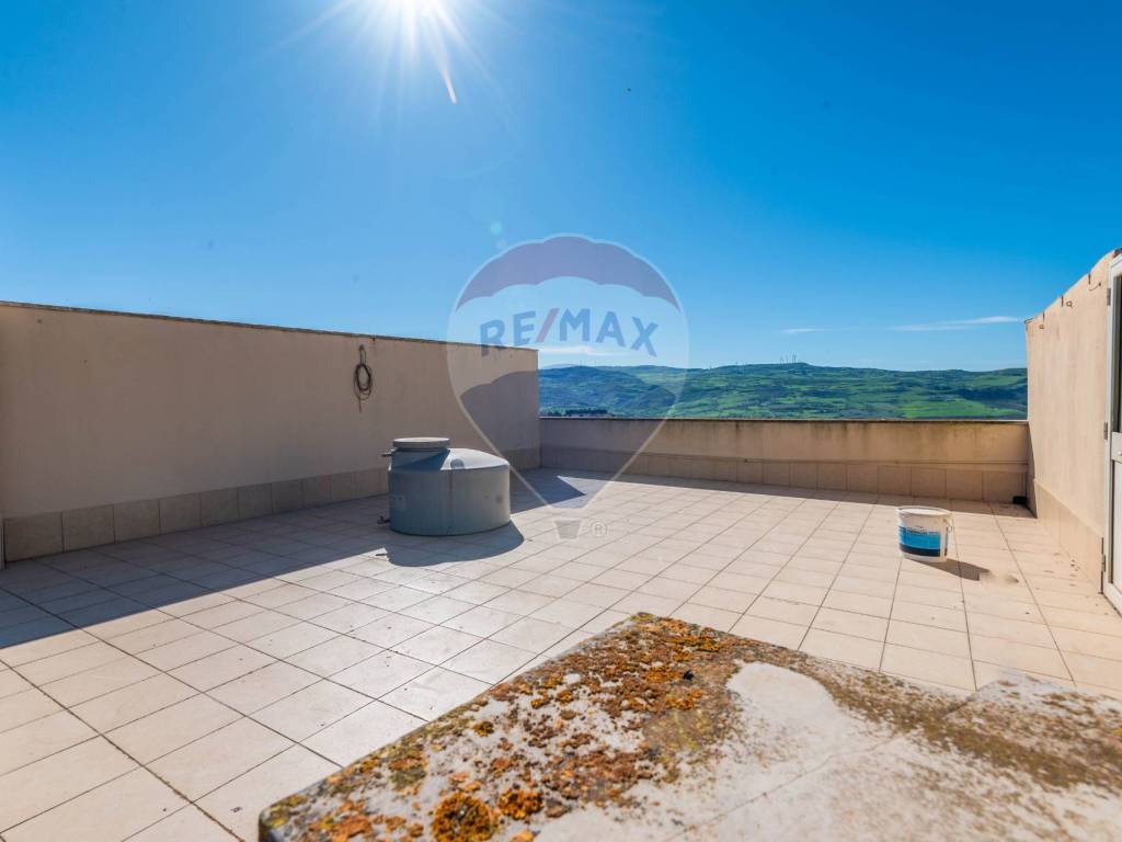 Casa indipendente a Vizzini in Piazza Umberto, 33 - Foto 3