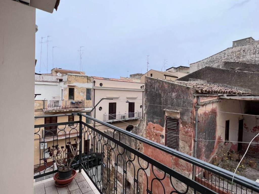 Casa indipendente a Castellammare del golfo in Via Giovanni Bovio - Foto 5