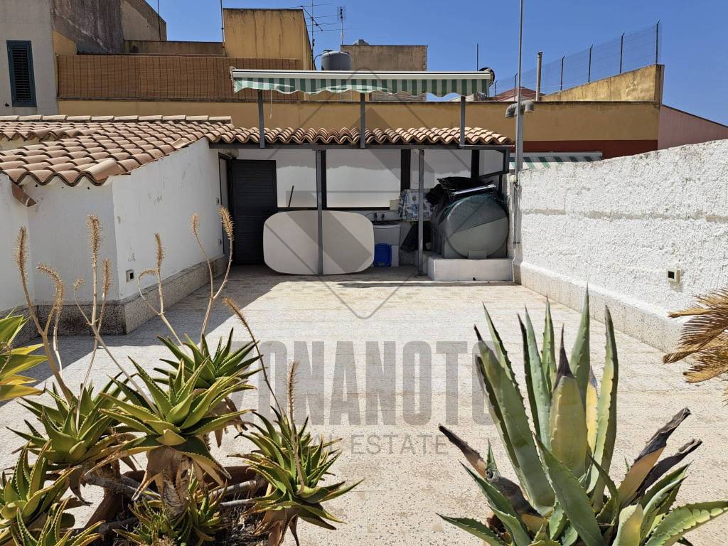 Appartamento a Noto in Via Giovanni Aurispa, 6 - Foto 3