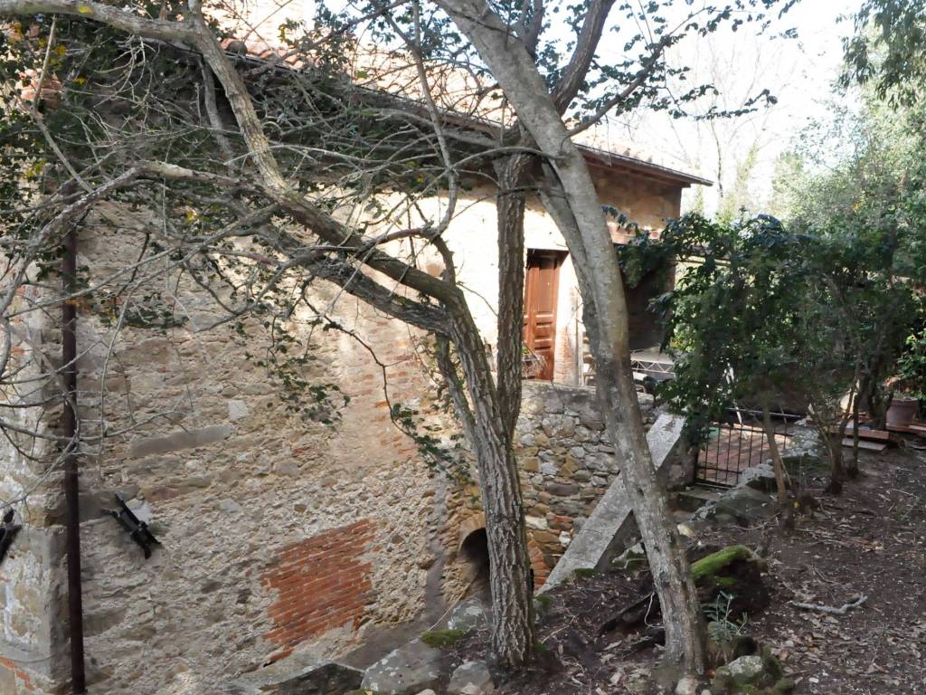 Casa indipendente a Tuoro sul trasimeno in Piazza San Francesco - Foto 2
