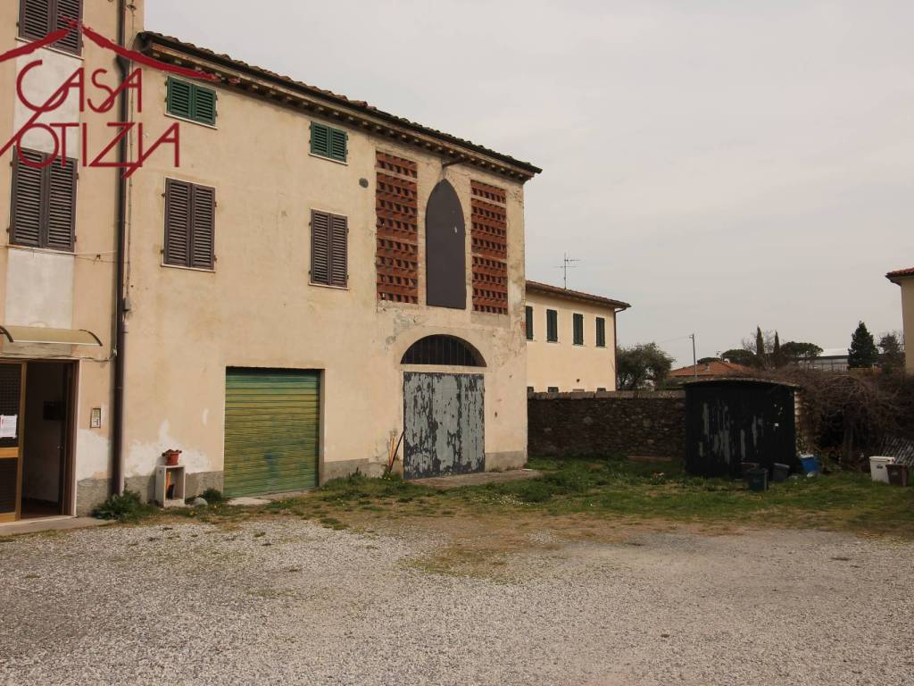 Rustico / casale a Lucca in Via del Ponte - Foto 2