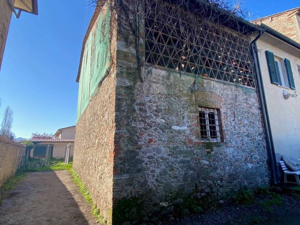 Rustico / casale a Lucca in Via del Ponte - Foto 3