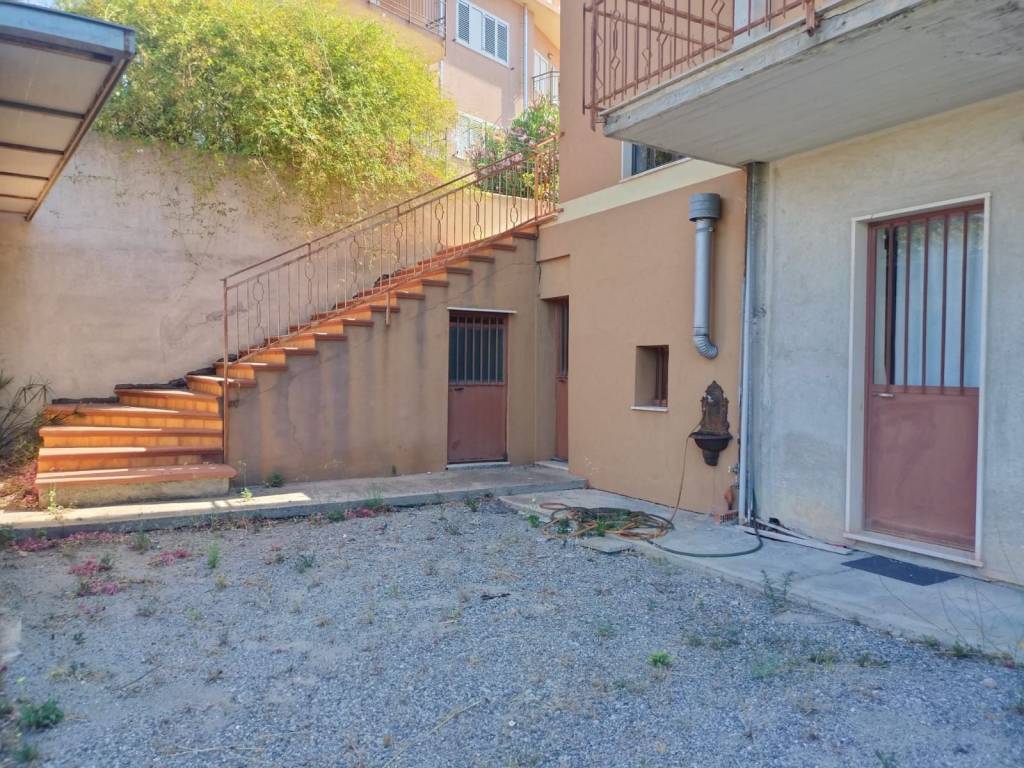 Casa indipendente a Locri in Strada Provinciale di Gioia Tauro e Locri - Foto 3