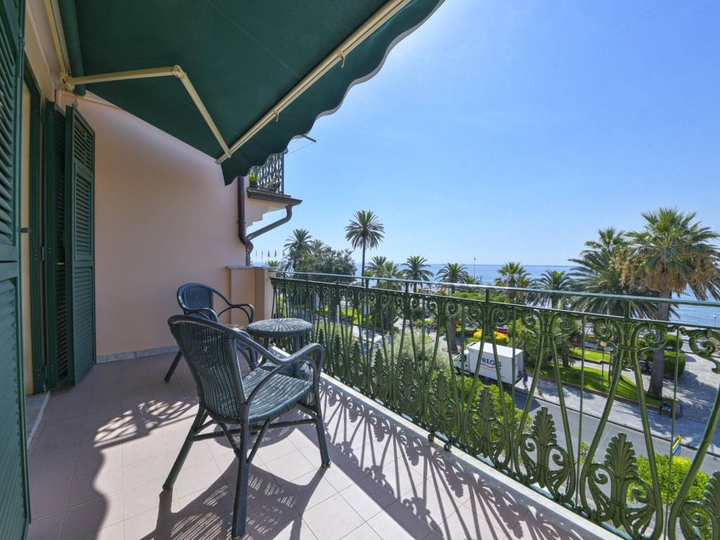 Appartamento a Varazze in Via Campana - Foto 3