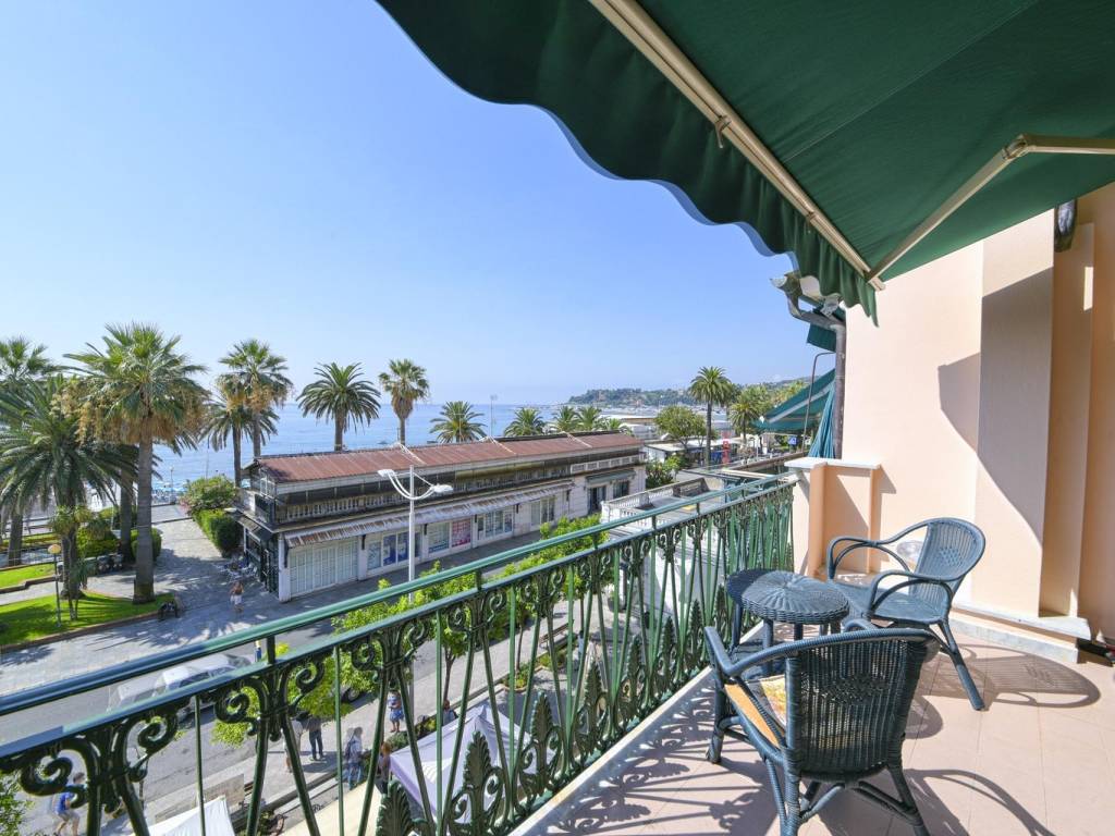 Appartamento a Varazze in Via Campana - Foto 5