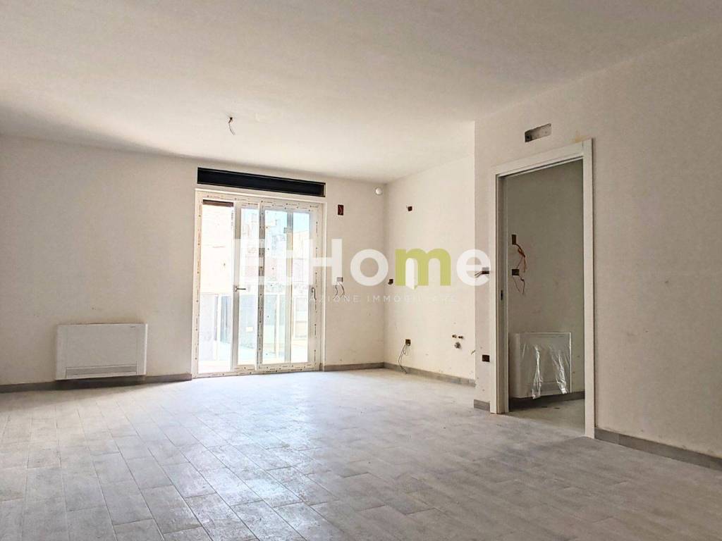Appartamento a Trani in Via Vittorio Malcangi, 29 - Foto 2