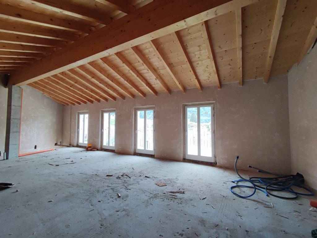 Appartamento a Cannobio in Via Paolo Zaccheo, 16 - Foto 2