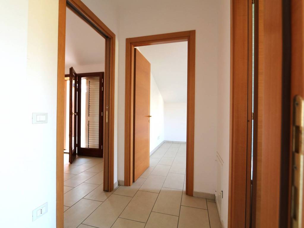 Attico / mansarda a Nereto in Via Carlo Marx - Foto 5