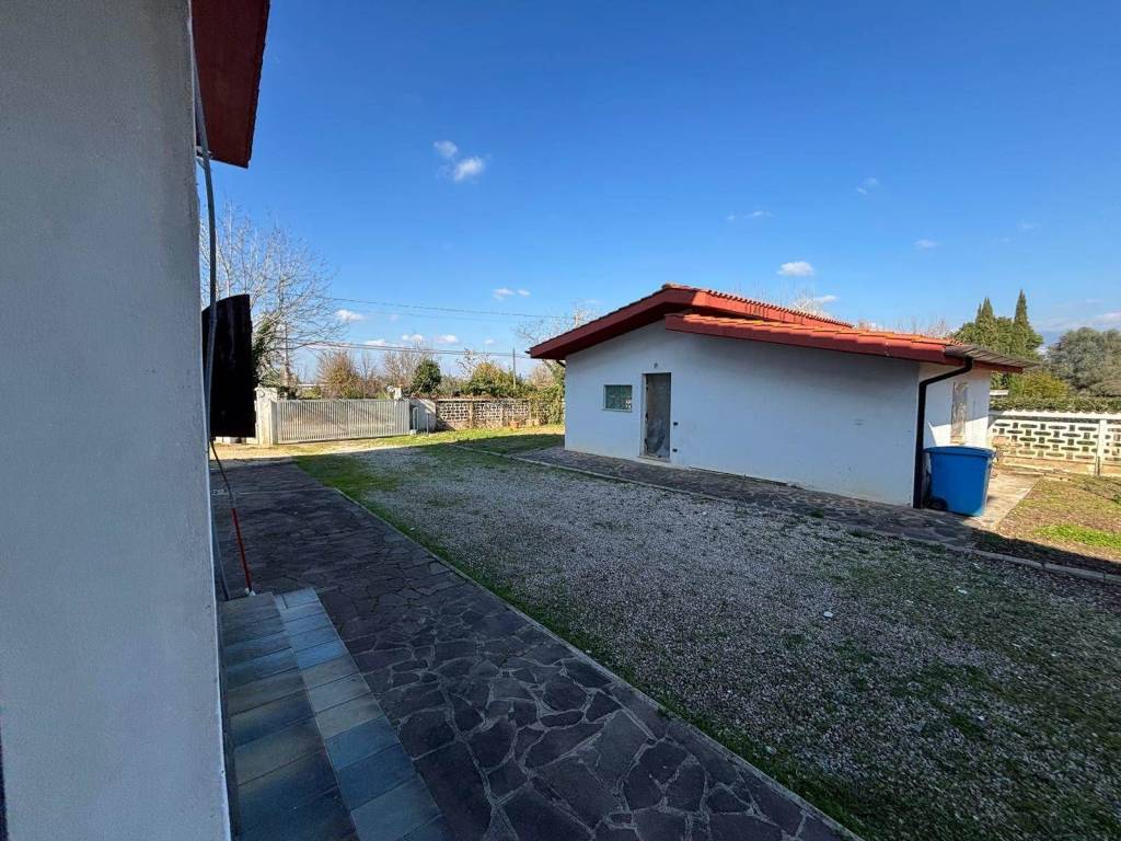 Rustico / casale a Latina in Strada Migliara 42 - Foto 4