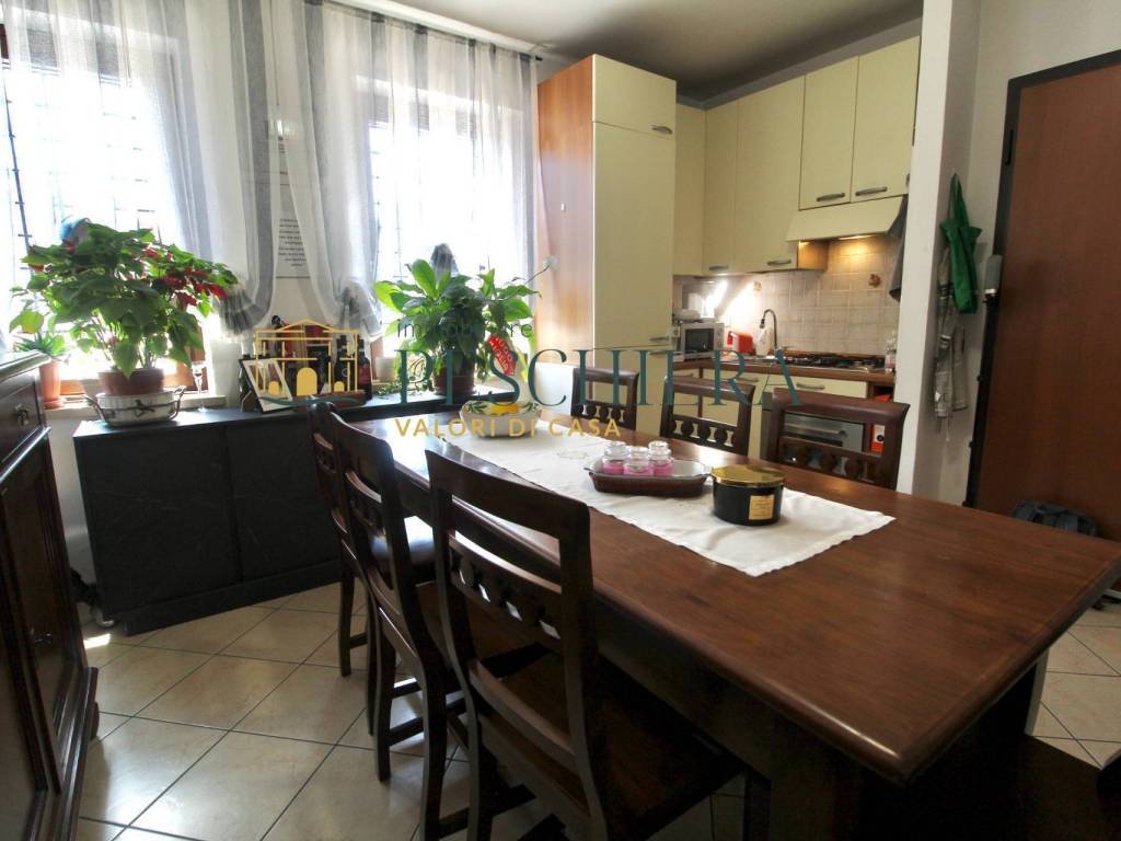 Appartamento a Verona in Via Stanga, 32 - Foto 2