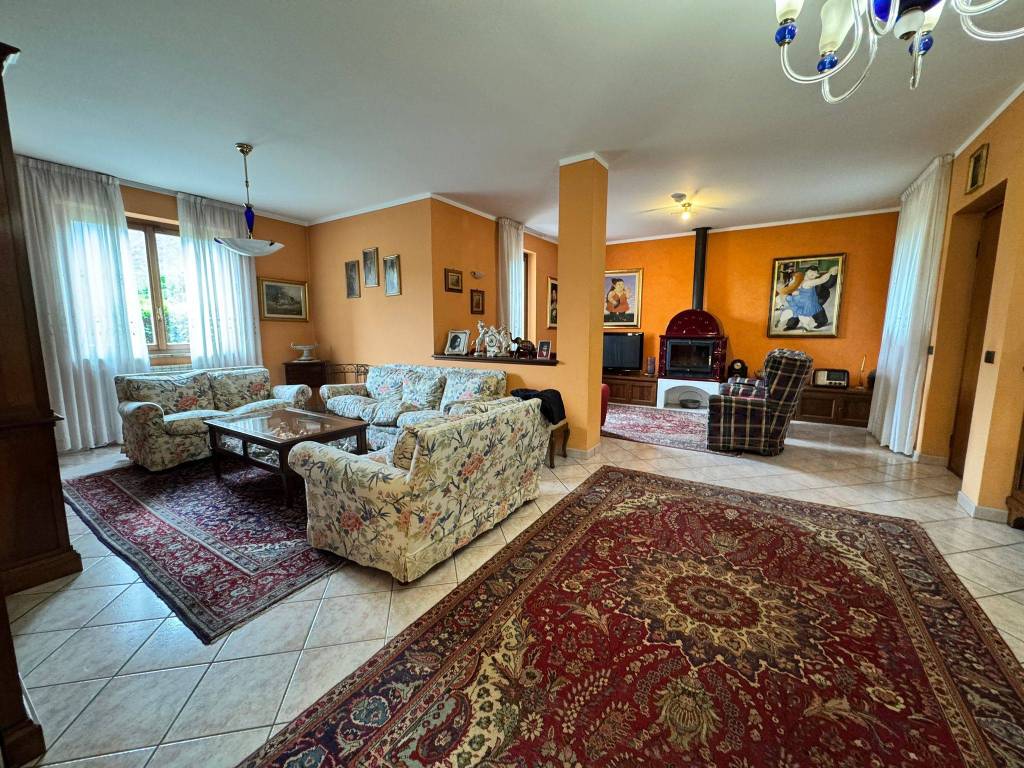 Villa a Gravellona toce in Via Nuova, 93 - Foto 4