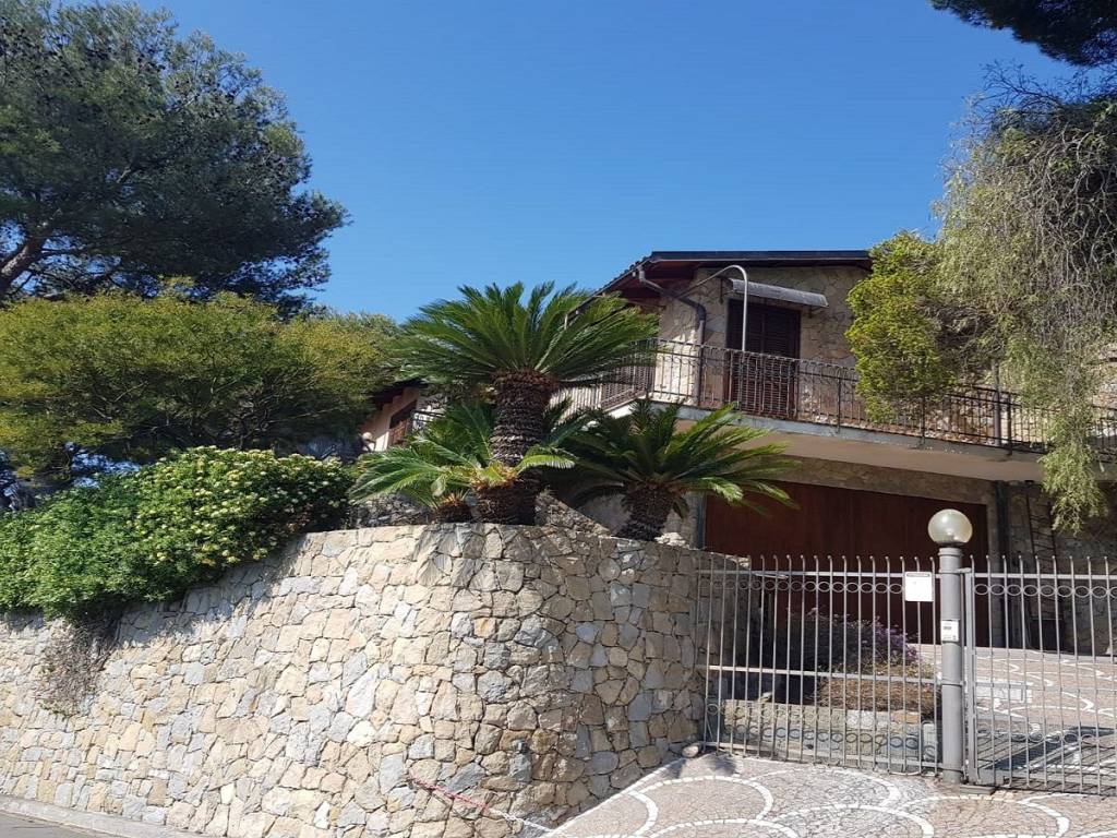 Villa a Bordighera in Via Bellavista - Foto 3
