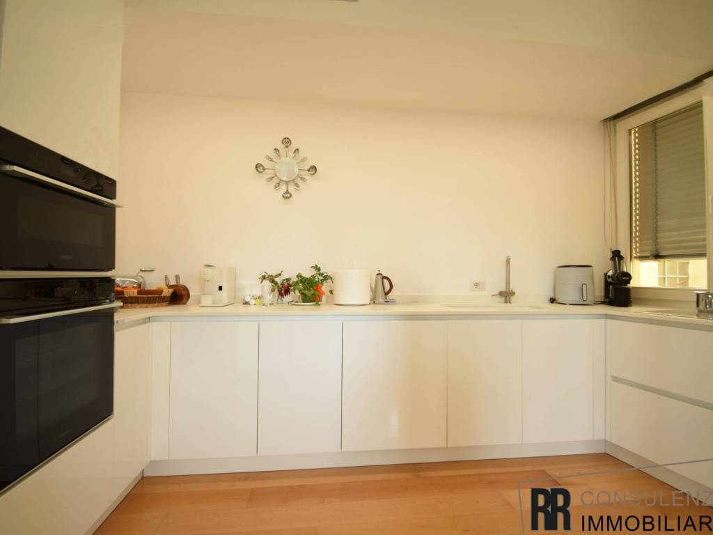 Appartamento a Verona in Via della Valverde - Foto 3