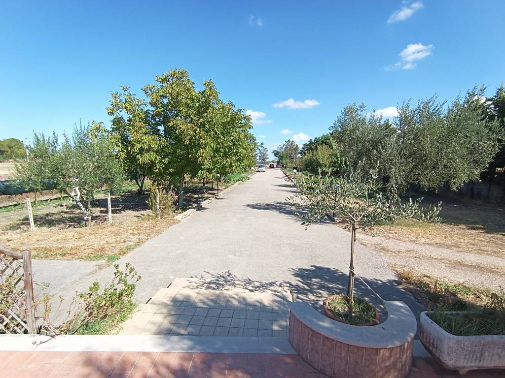 Villa a Foggia in Strada Vicinale Posta Torre Bianca - Foto 2
