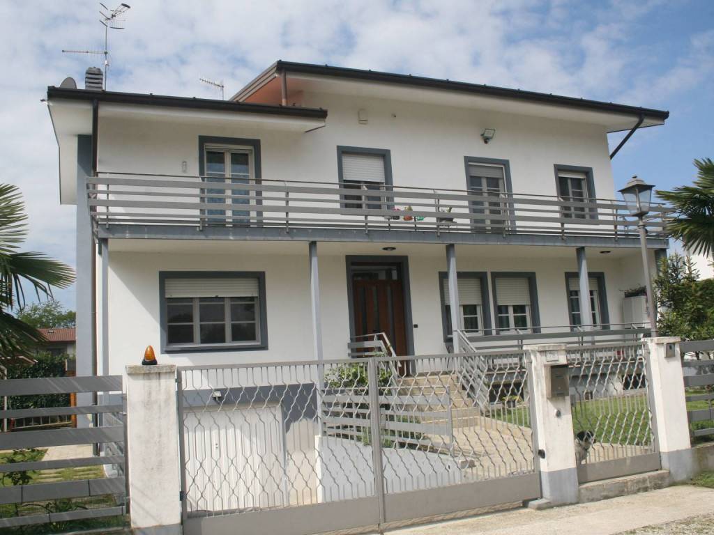 Casa indipendente a Tricesimo in Via Matteotti, Tricesimo - Foto 2