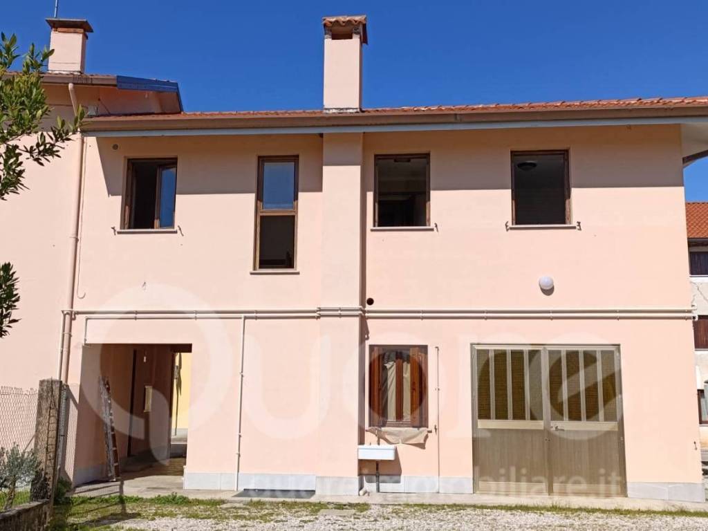 Casa indipendente a Mortegliano in Via Palmanova, 4 - Foto 2