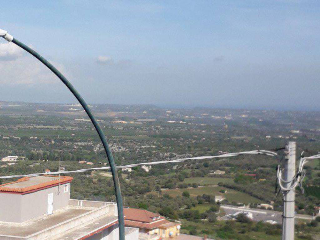 Palazzo / stabile a Melilli in Via Giulio E. Rizzo - Foto 2