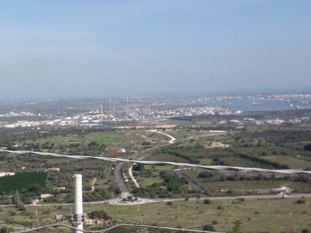 Palazzo / stabile a Melilli in Via Giulio E. Rizzo - Foto 3