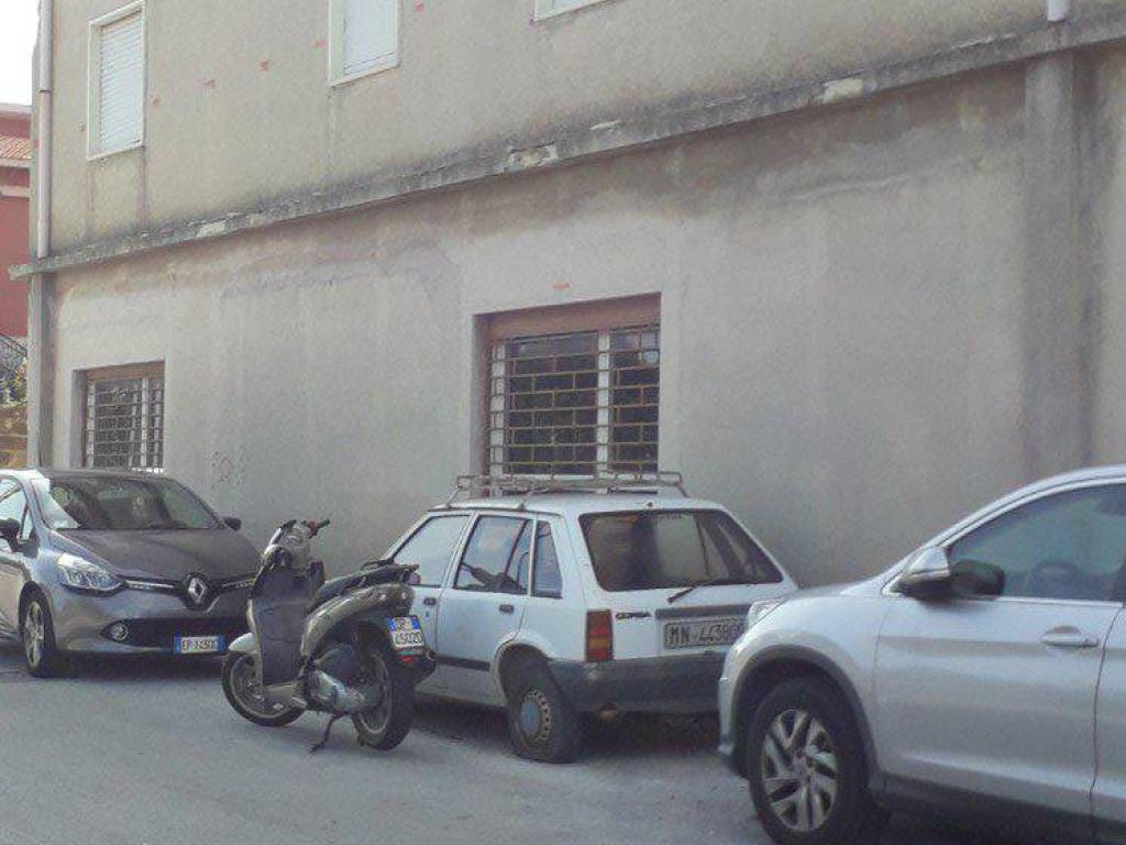 Palazzo / stabile a Melilli in Via Giulio E. Rizzo - Foto 4