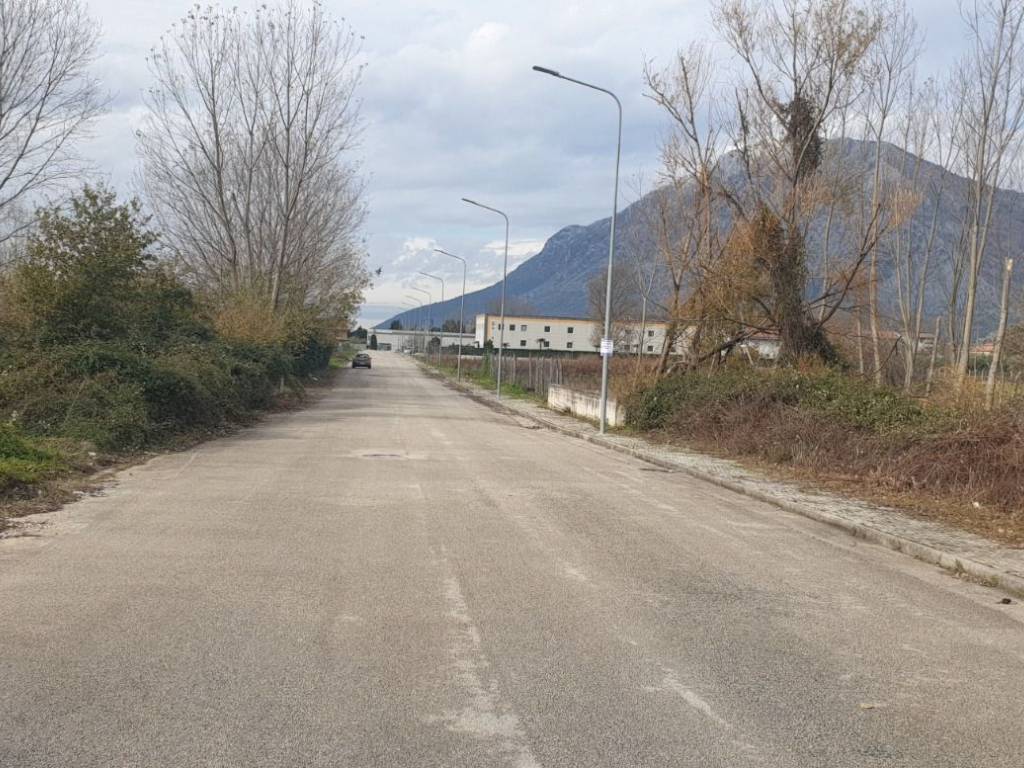 Terreno a Montesarchio in Via Francesco Caracciolo - Foto 2